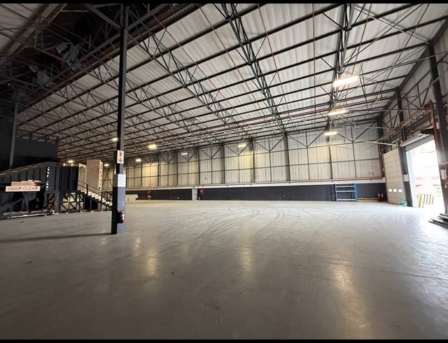 3,450M² WAREHOUSE TO LET IN EPPING INDUSTRIAL